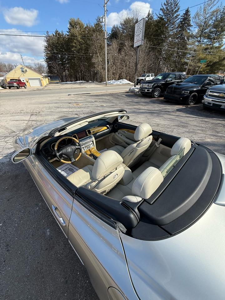 Lexus SC 430 2dr Convertible 2002