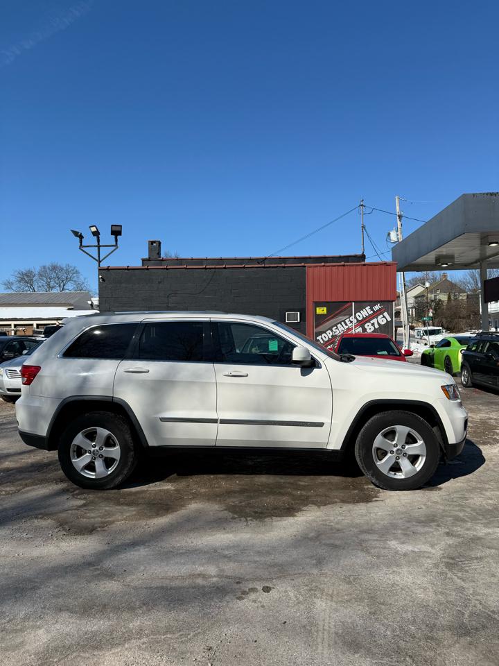 Jeep Grand Cherokee 4WD 4dr Laredo 2011