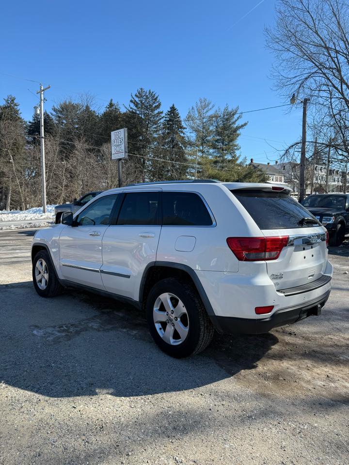Jeep Grand Cherokee 4WD 4dr Laredo 2011