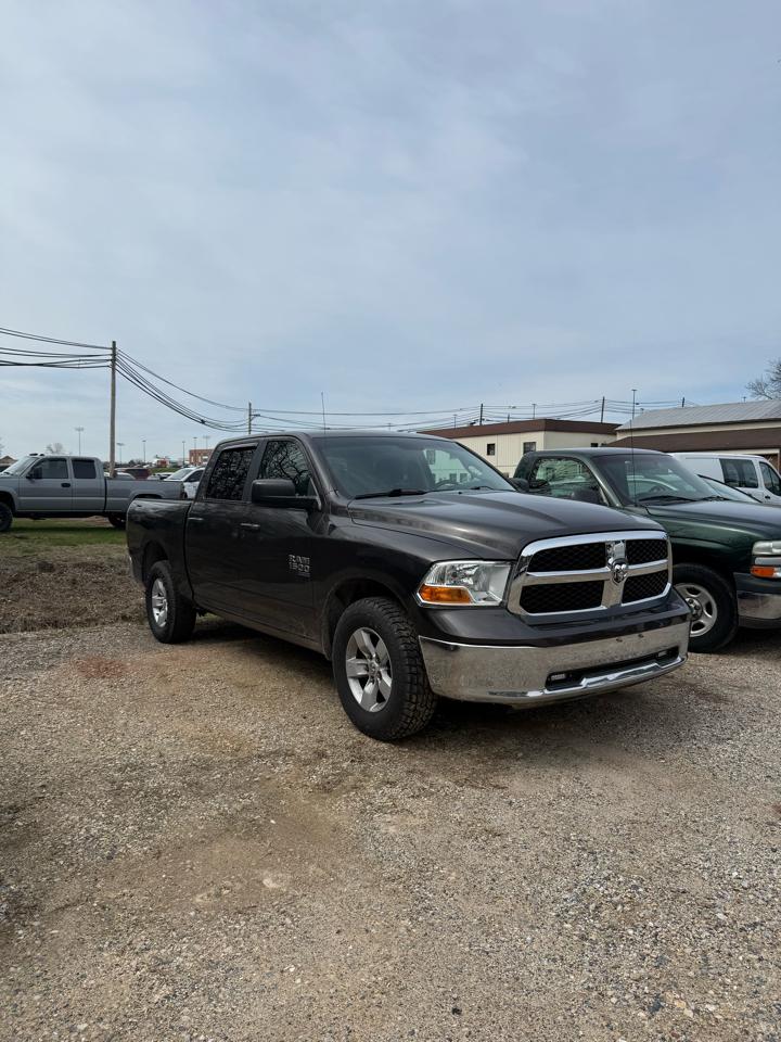 RAM 1500 Classic Warlock 4x4 Crew Cab 5'7" Box 2021