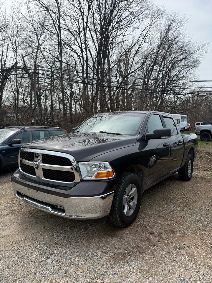 RAM 1500 Classic Warlock 4x4 Crew Cab 5'7" Box 2021