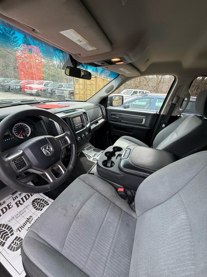 RAM 1500 Classic Warlock 4x4 Crew Cab 5'7" Box 2021