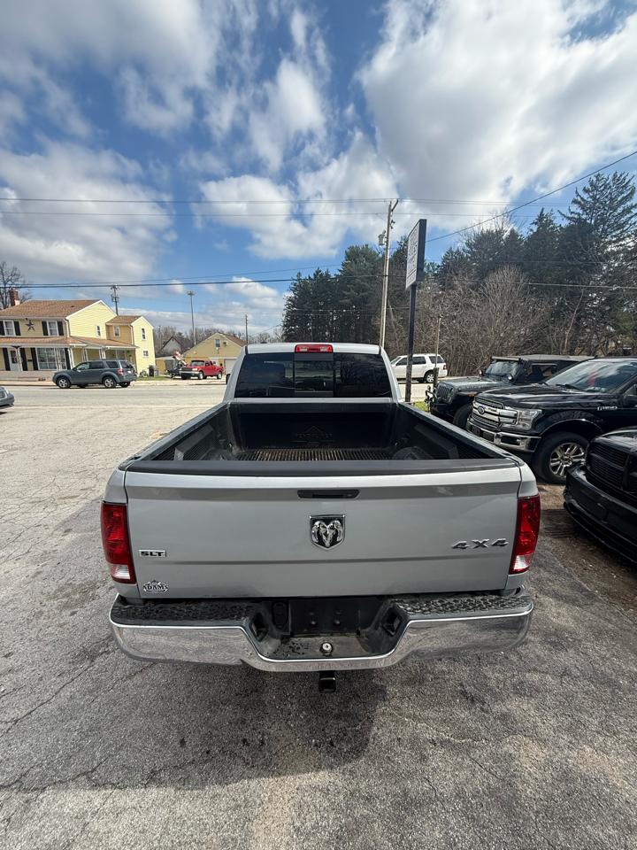 RAM 1500 SLT 4x4 Quad Cab 6'4" Box 2017