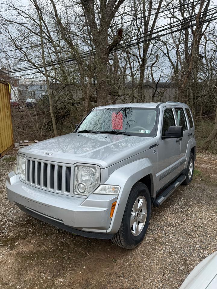 Jeep Liberty 4WD 4dr Sport 2012