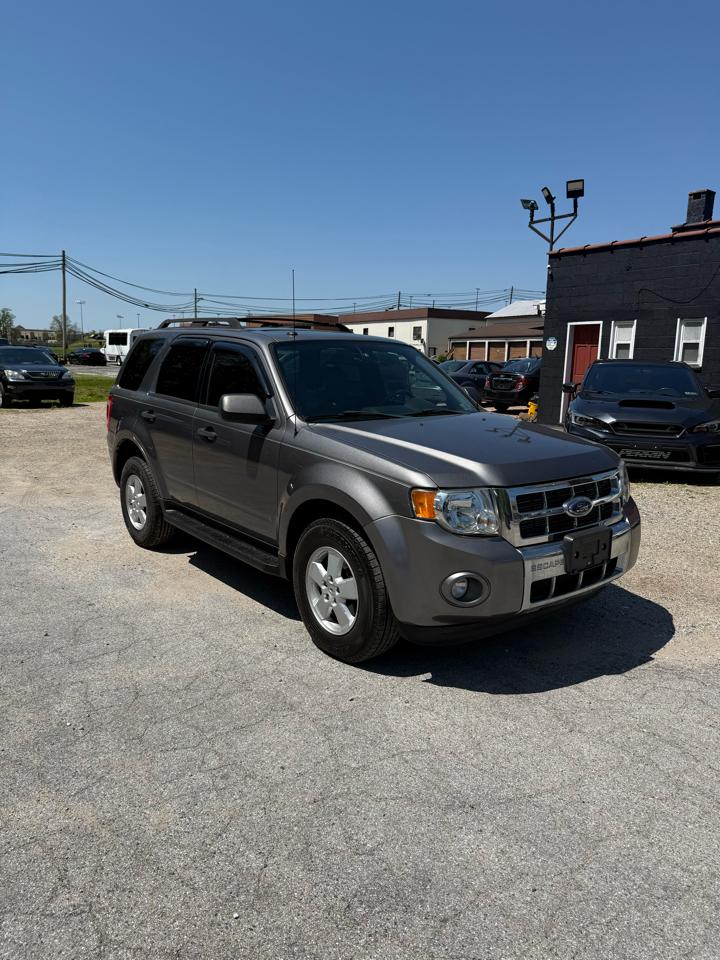 Ford Escape 4WD 4dr XLT 2010