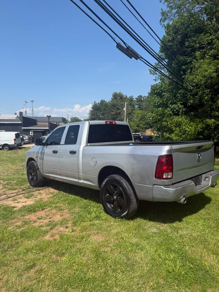 RAM 1500 2WD Quad Cab 140.5" Express 2014