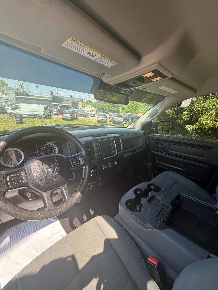RAM 1500 2WD Quad Cab 140.5" Express 2014
