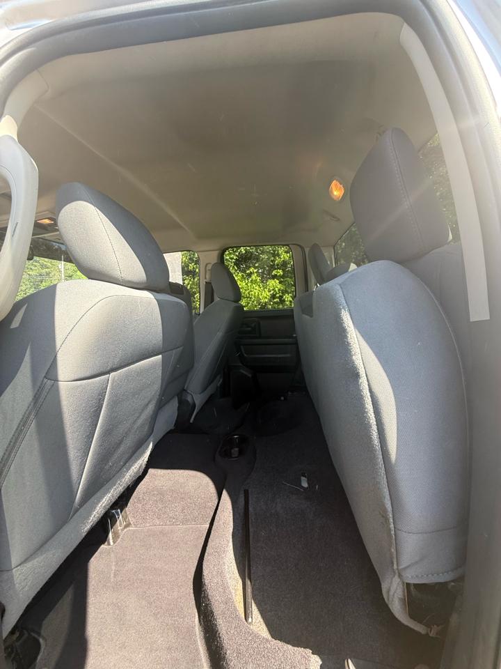 RAM 1500 2WD Quad Cab 140.5" Express 2014