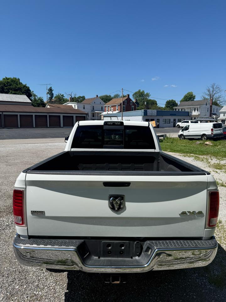 RAM 2500 Laramie 4x4 Crew Cab 6'4" Box 2017