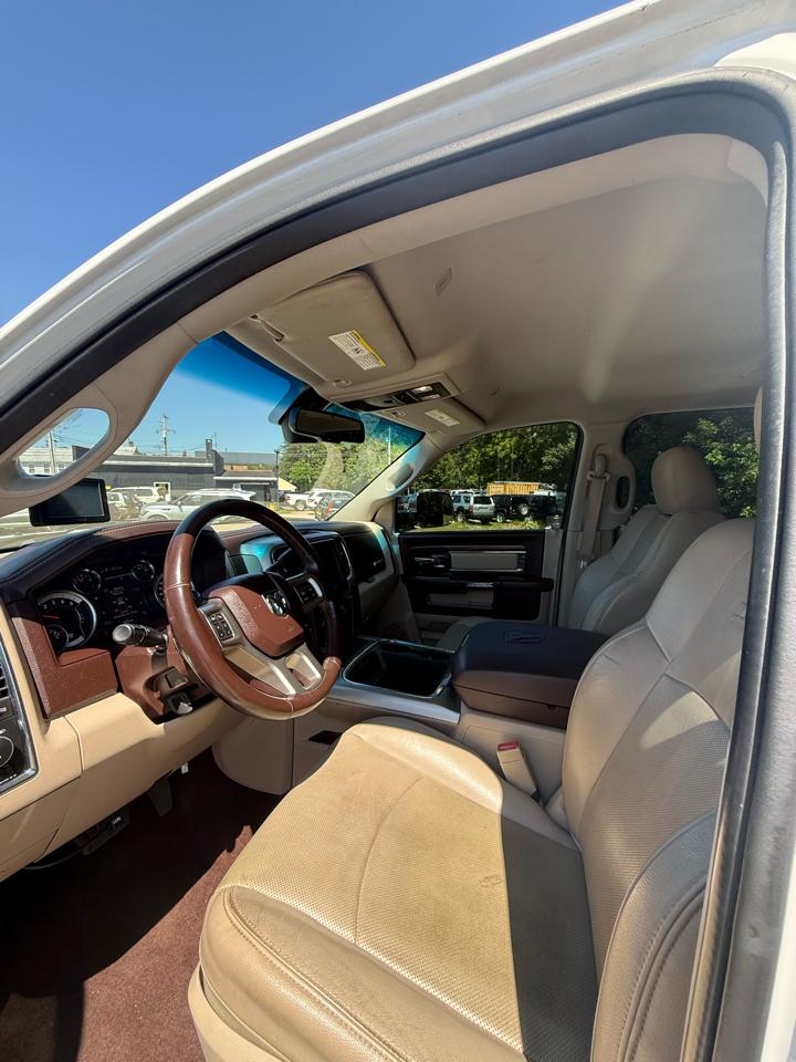 RAM 2500 Laramie 4x4 Crew Cab 6'4" Box 2017