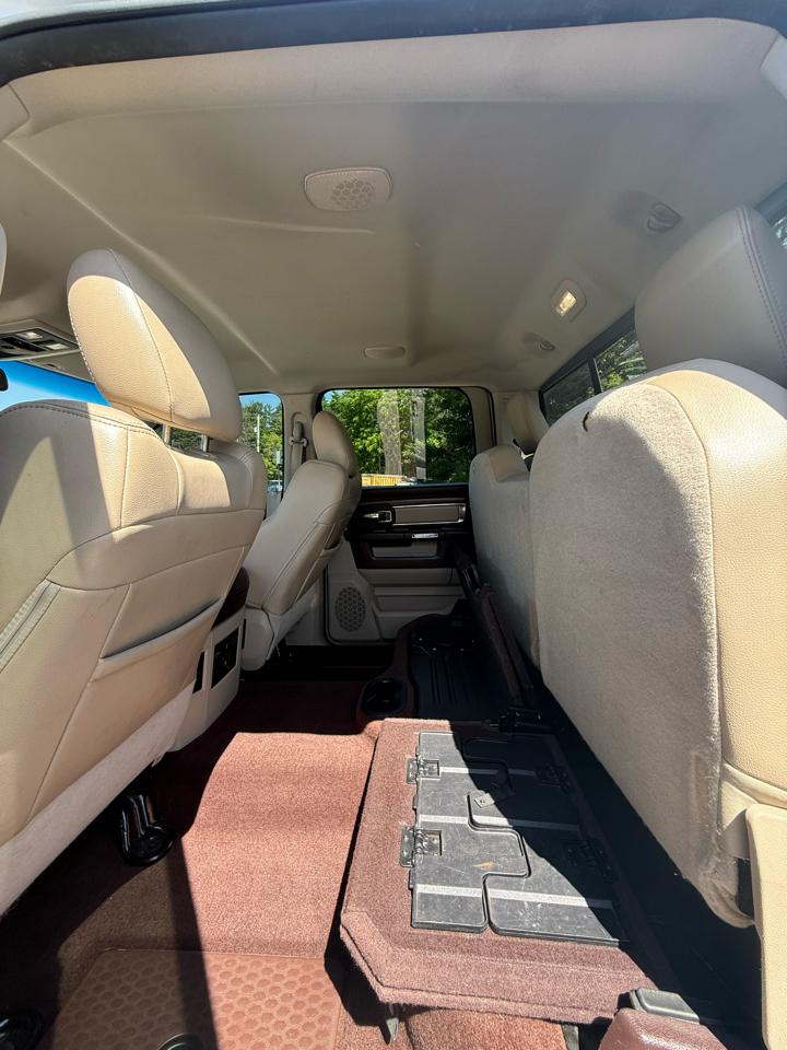 RAM 2500 Laramie 4x4 Crew Cab 6'4" Box 2017
