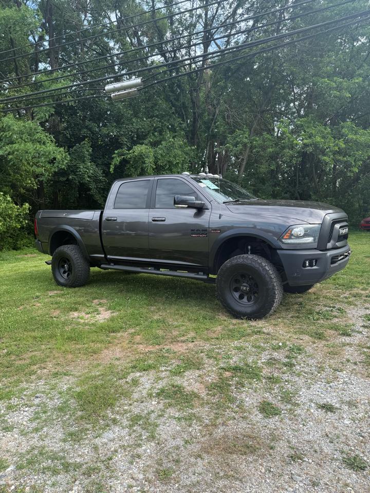 RAM 2500 Power Wagon 4x4 Crew Cab 6'4" Box 2017