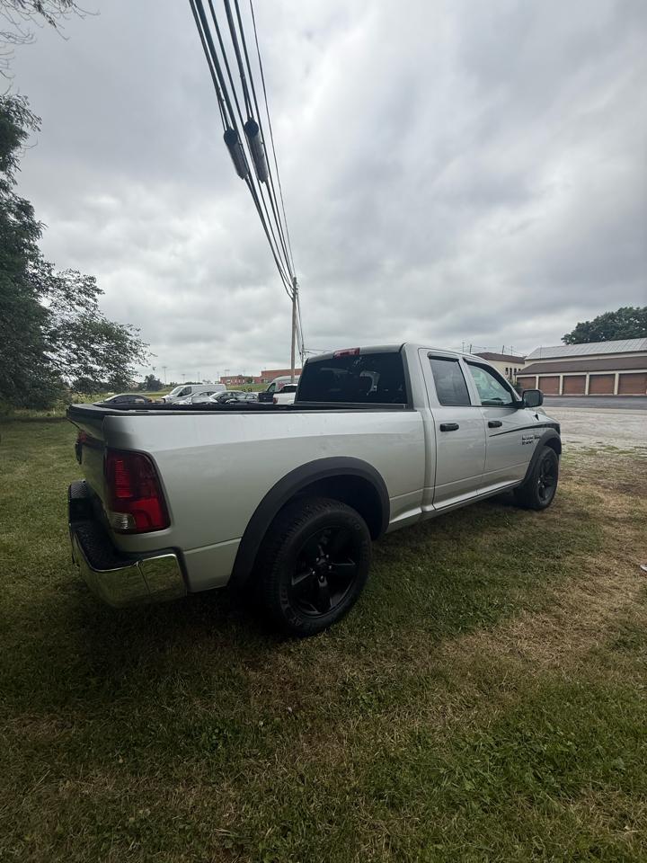 RAM 1500 Tradesman Quad Cab 4WD 2015