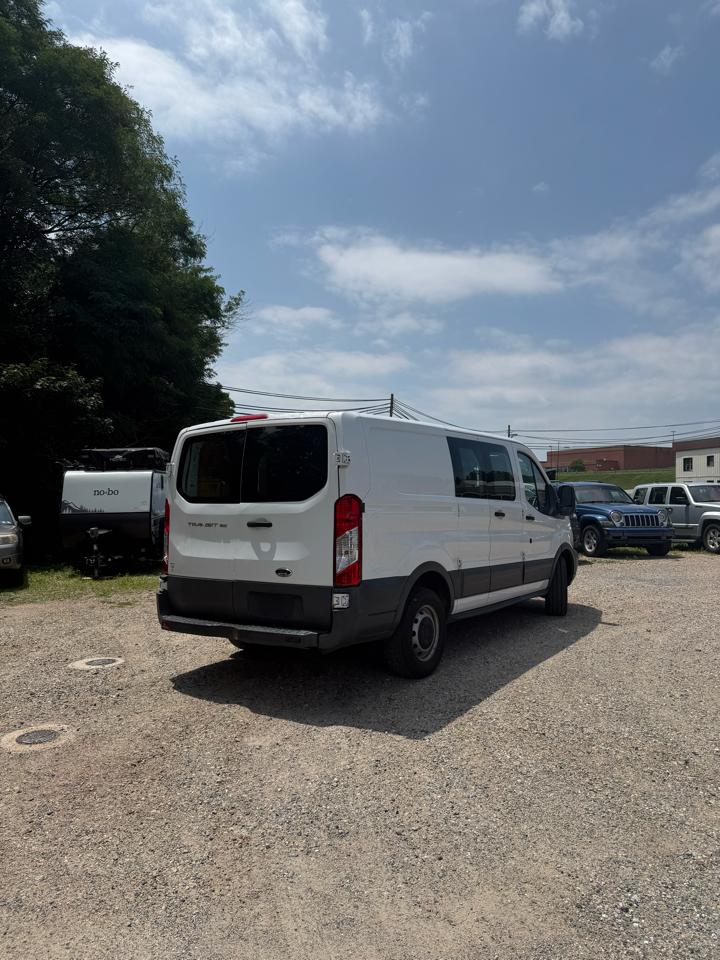 Ford Transit 150 Van Low Roof 60/40 Pass. 130-in. WB 2015