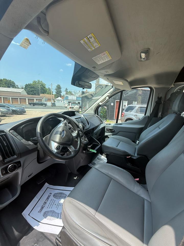Ford Transit 150 Van Low Roof 60/40 Pass. 130-in. WB 2015