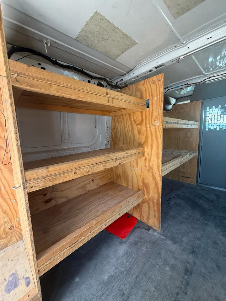 Ford Transit 150 Van Low Roof 60/40 Pass. 130-in. WB 2015