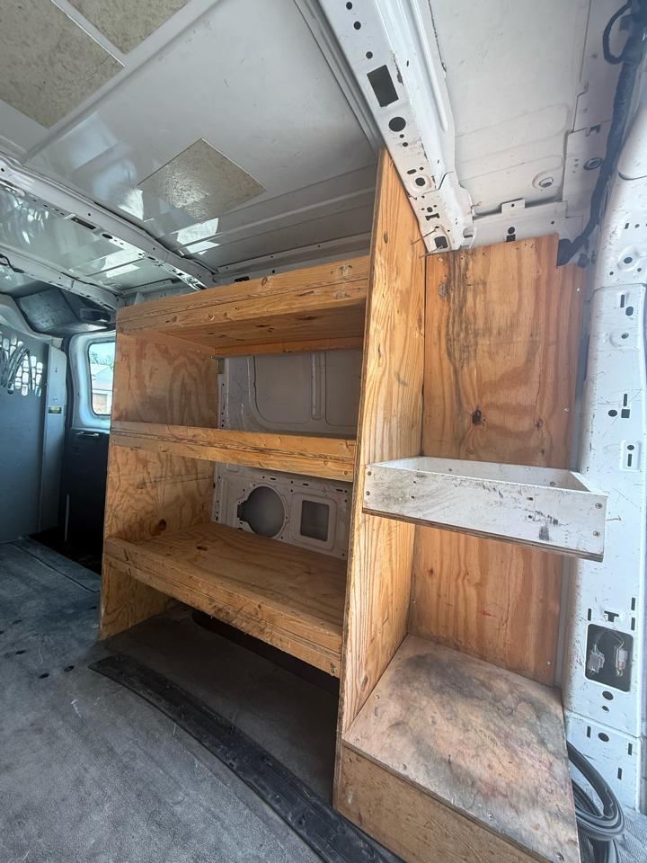 Ford Transit 150 Van Low Roof 60/40 Pass. 130-in. WB 2015