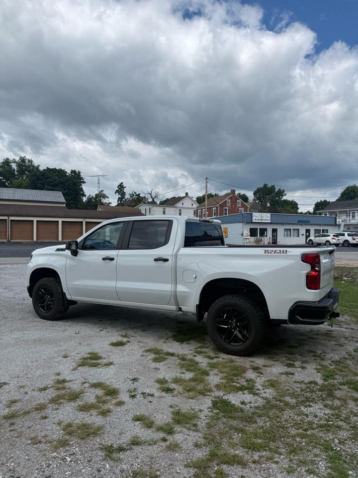 Chevrolet Silverado 1500 Limited Custom Trail Boss Crew Cab Short Box 4WD 2022