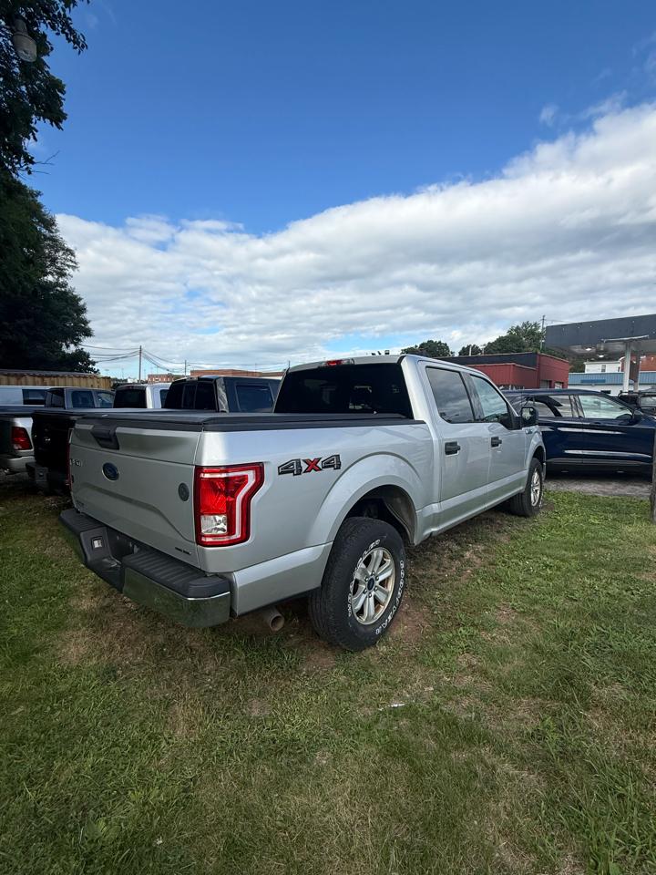 Ford F-150 XL SuperCrew 5.5-ft. Bed 4WD 2015