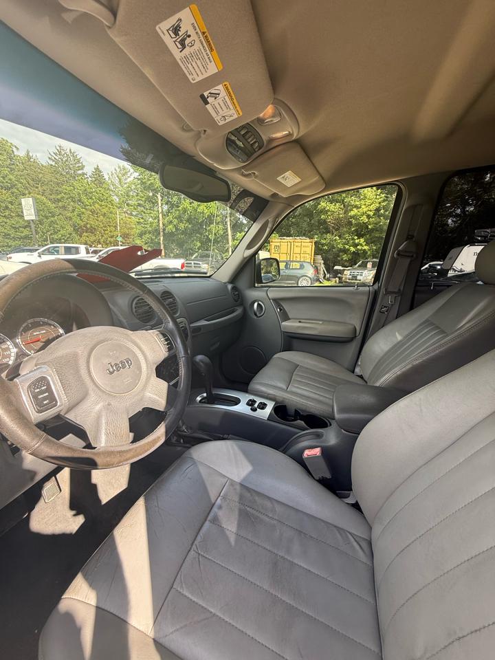 Jeep Liberty Limited 4WD 2005