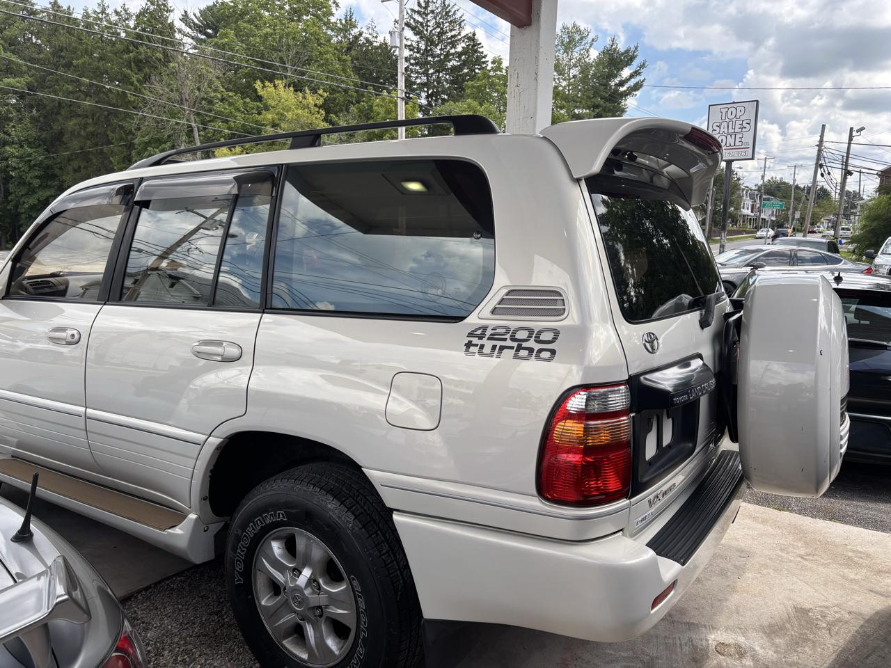 Toyota Land Cruiser 4dr 4WD 1998
