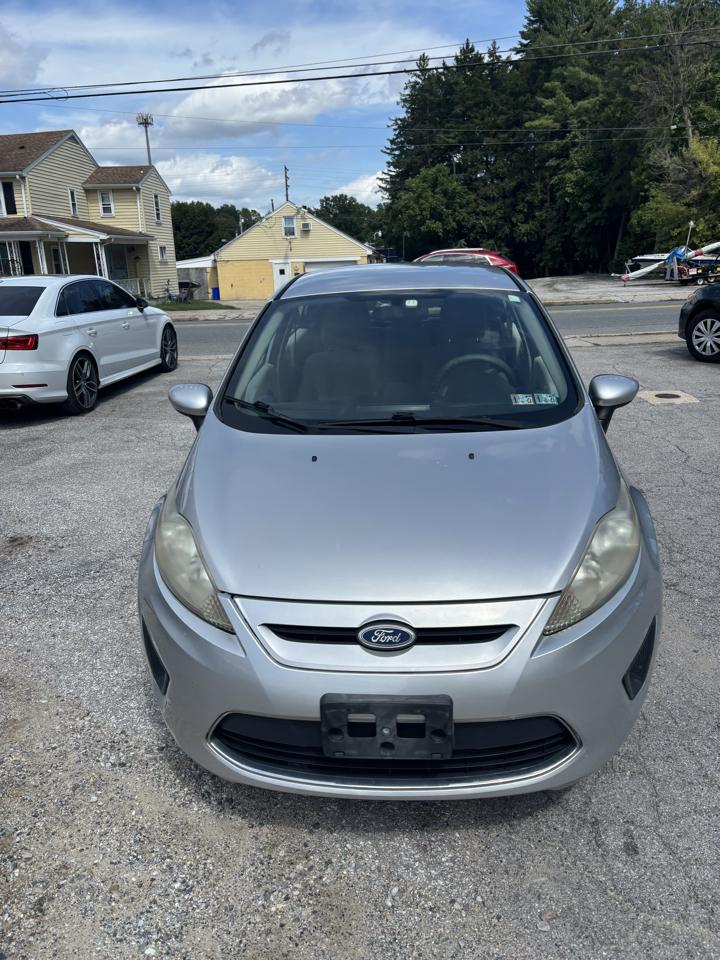 Ford Fiesta SE Hatchback 2011