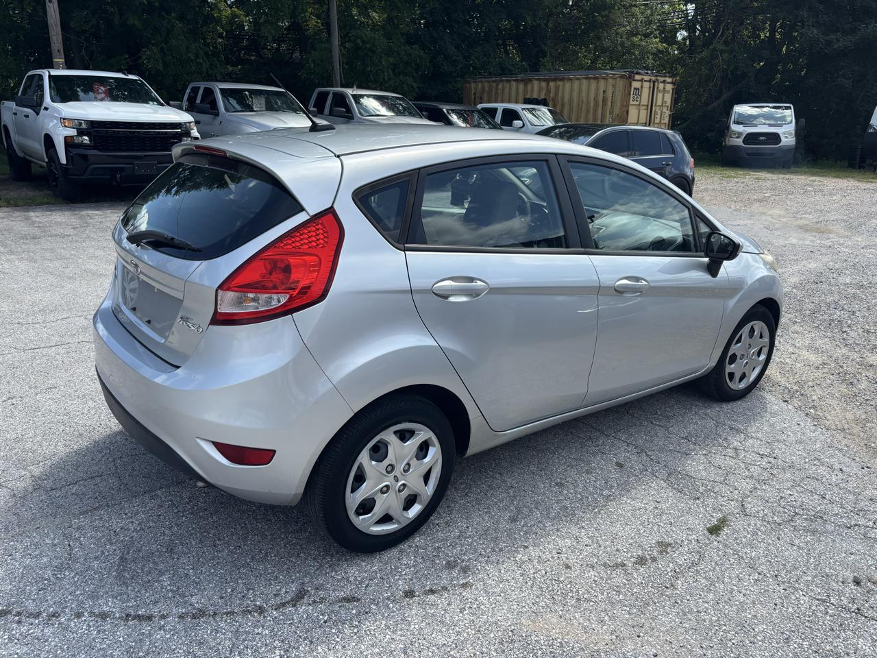 Ford Fiesta SE Hatchback 2011