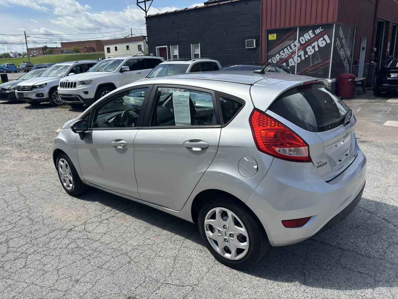 Ford Fiesta SE Hatchback 2011