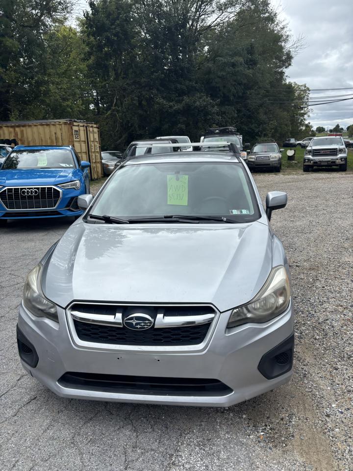 Subaru Impreza Premium 5-Door 2012