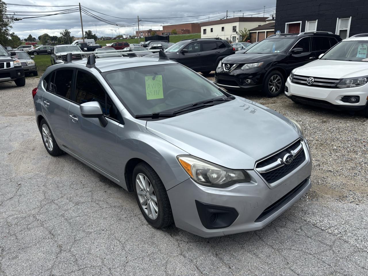 Subaru Impreza Premium 5-Door 2012