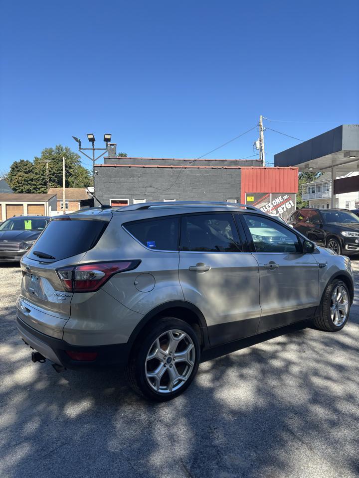 Ford Escape Titanium 4WD 2017