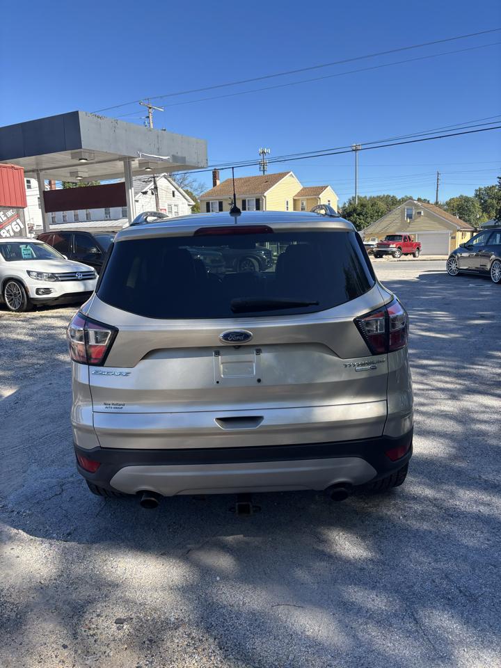 Ford Escape Titanium 4WD 2017
