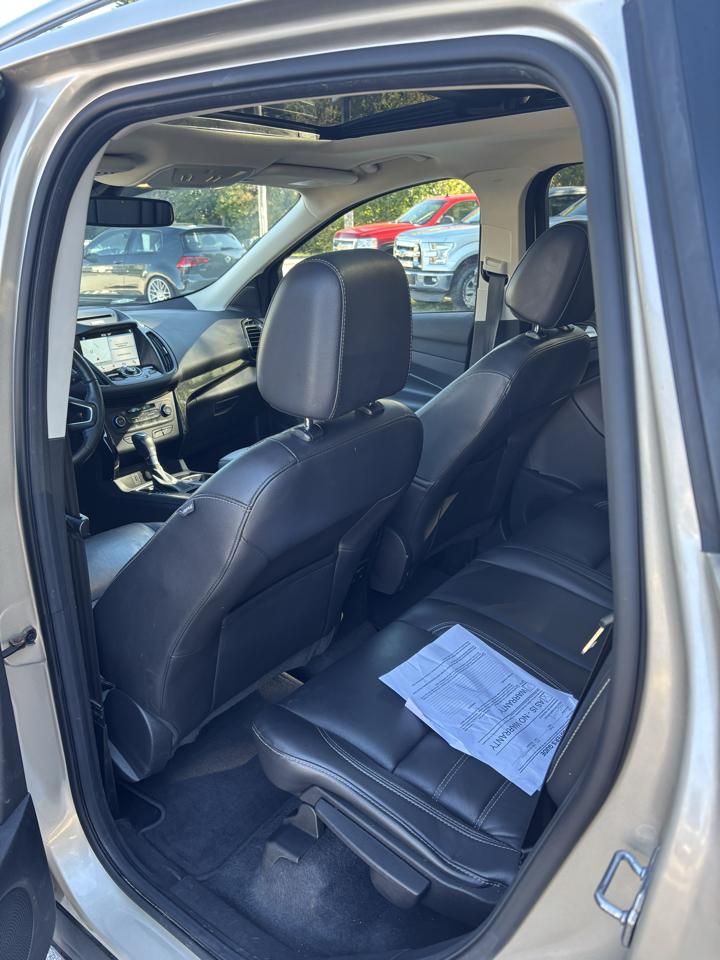 Ford Escape Titanium 4WD 2017