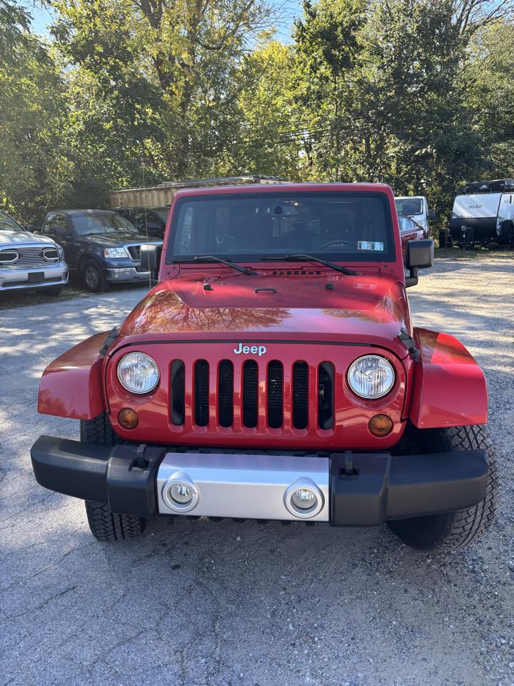 Jeep Wrangler Unlimited Sahara 4WD 2013