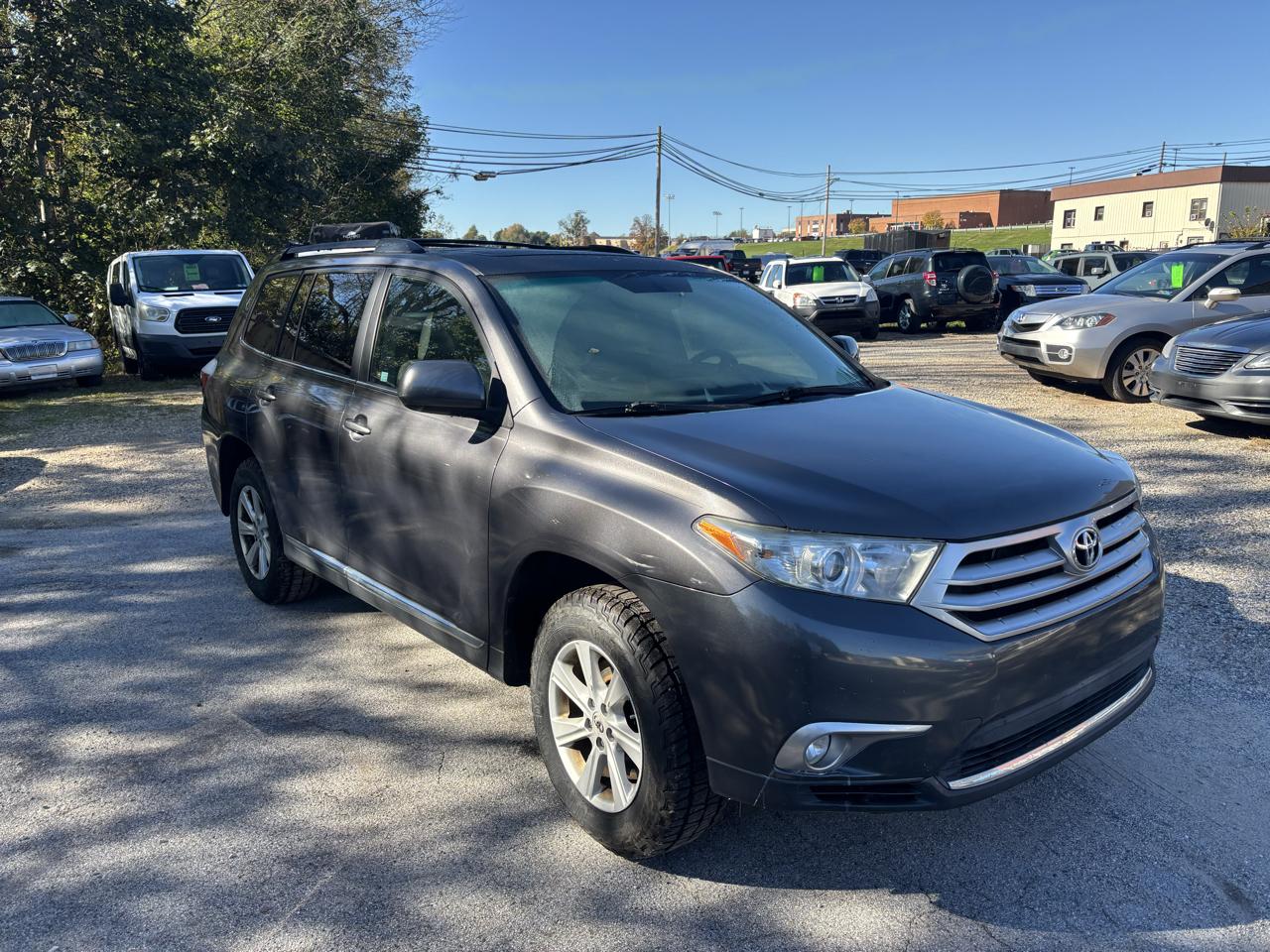 Toyota Highlander Base 4WD 2012