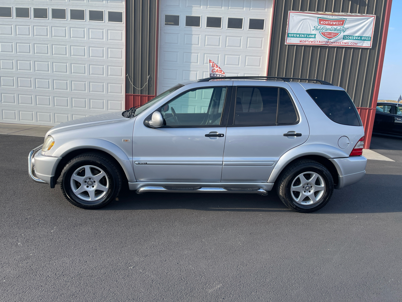 Mercedes-Benz M-Class ML320 2001 Mercedes-Benz M-Class ML320 2001