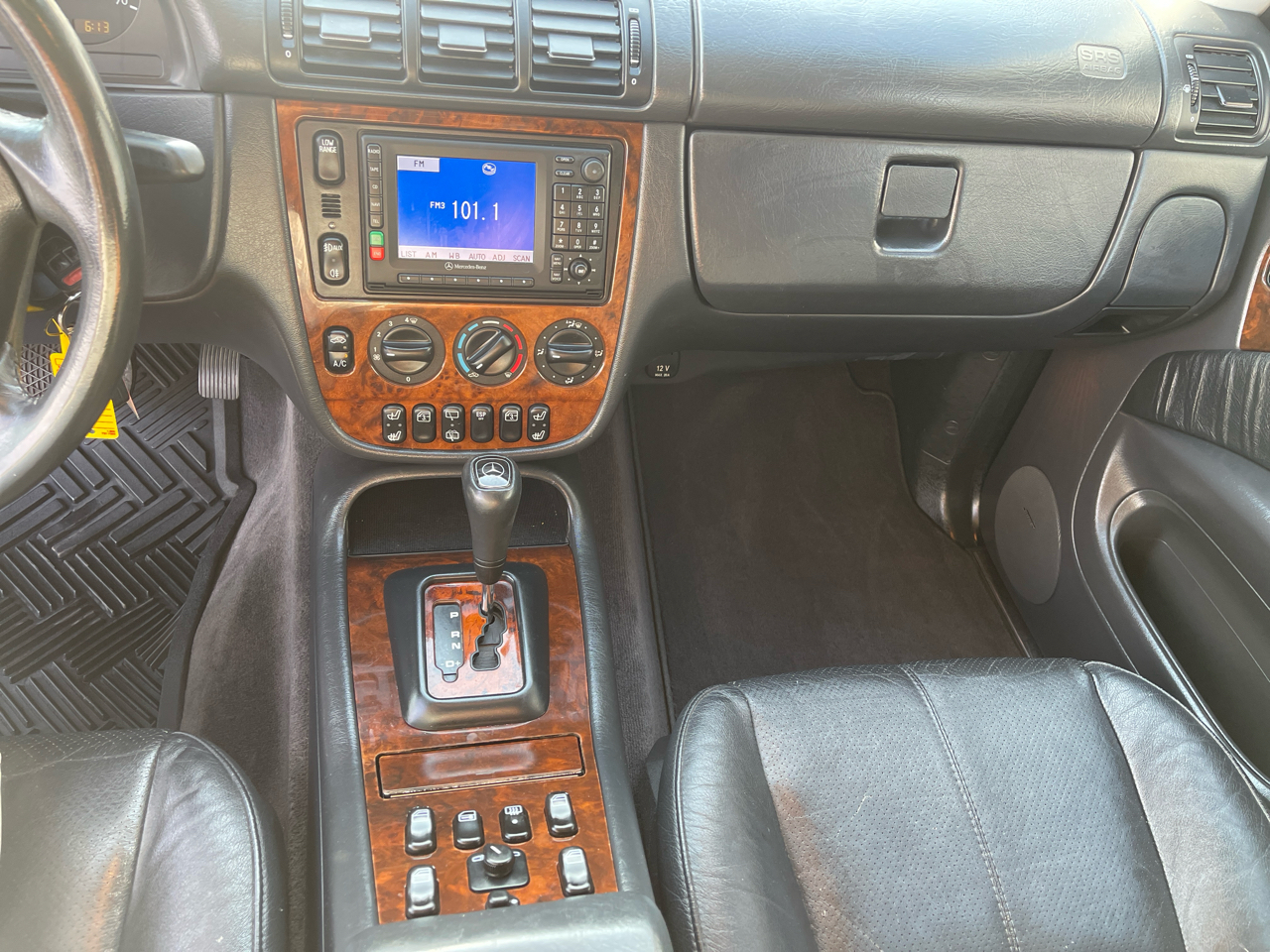 Mercedes-Benz M-Class ML320 2001 Mercedes-Benz M-Class ML320 2001