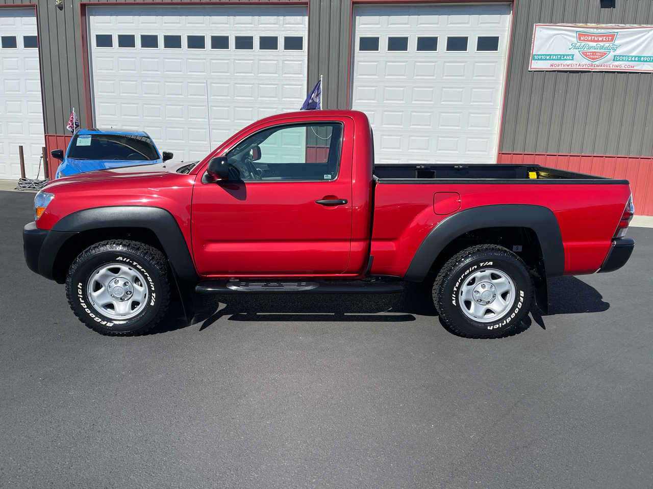 Toyota Tacoma Regular Cab 4WD 2011 Toyota Tacoma Regular Cab 4WD 2011