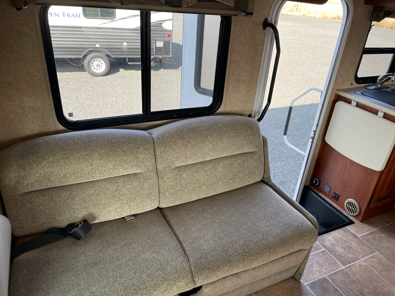 Ford Econoline RV Cutaway  2010 Ford Econoline RV Cutaway  2010