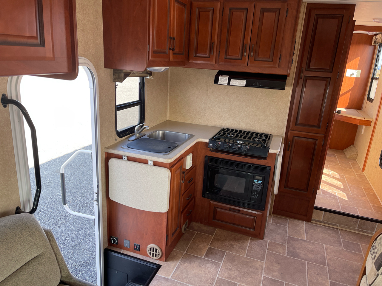 Ford Econoline RV Cutaway  2010 Ford Econoline RV Cutaway  2010