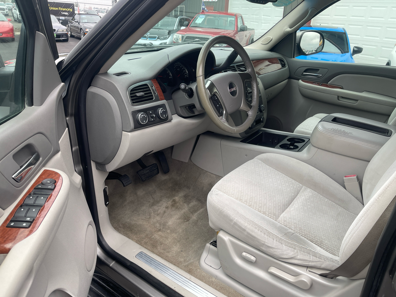 GMC Yukon XL SLE 1/2 Ton 4WD 2007