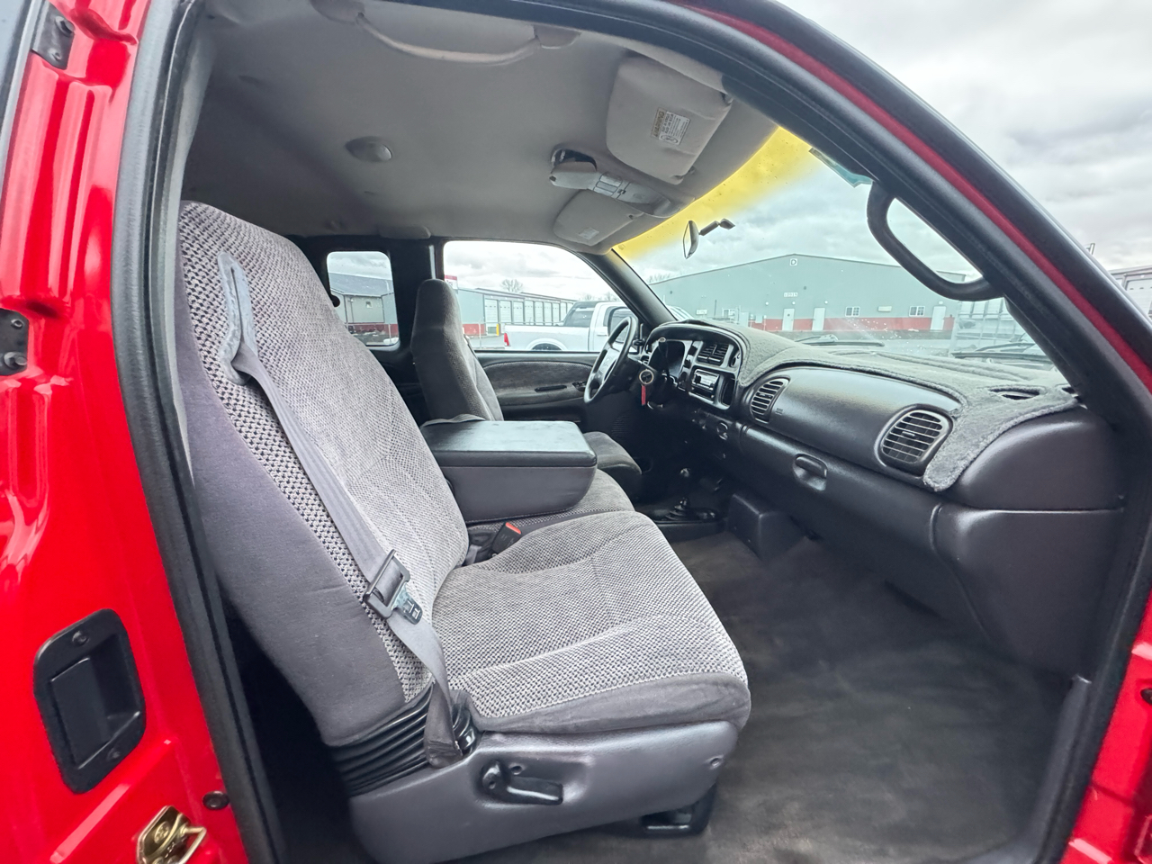 Dodge Ram 1500 Quad Cab Short Bed 4WD 1999