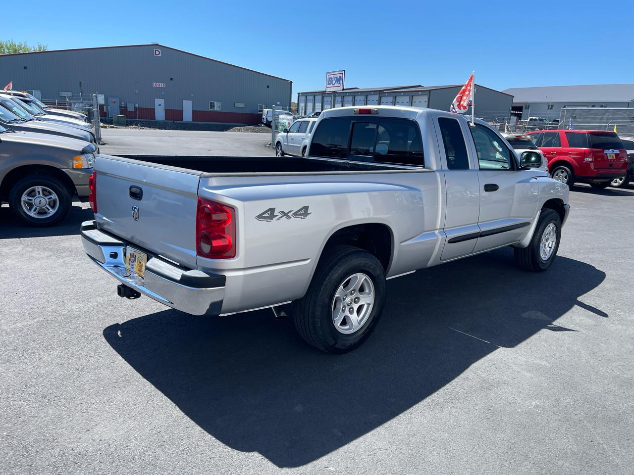 Dodge Dakota SLT Club Cab 4WD 2005