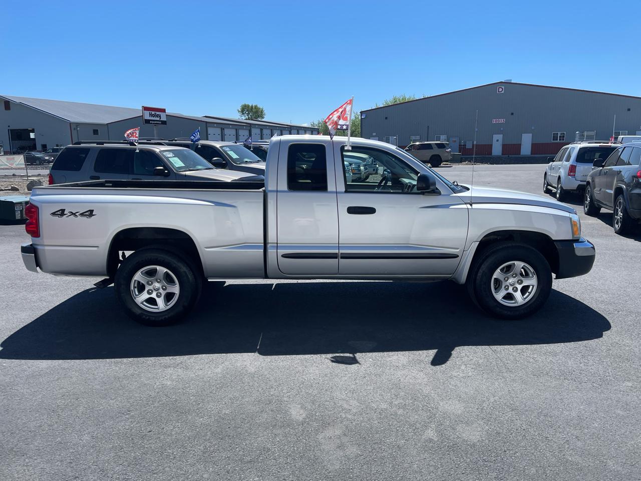 Dodge Dakota SLT Club Cab 4WD 2005