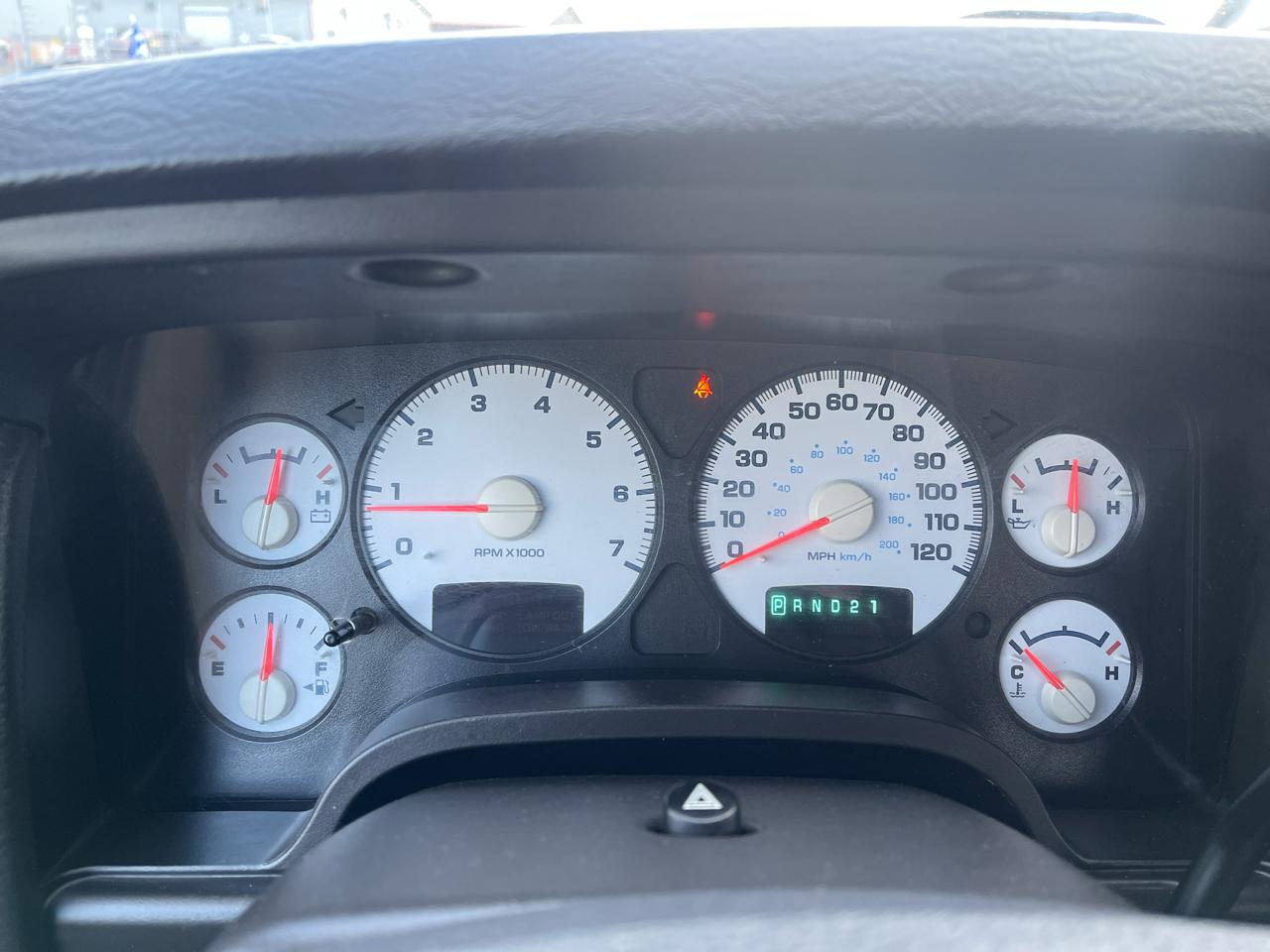 Dodge Ram 1500 SLT Crew Cab 4WD 2005