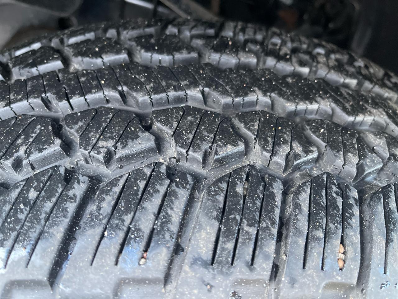 Dodge Ram 1500 SLT Crew Cab 4WD 2005