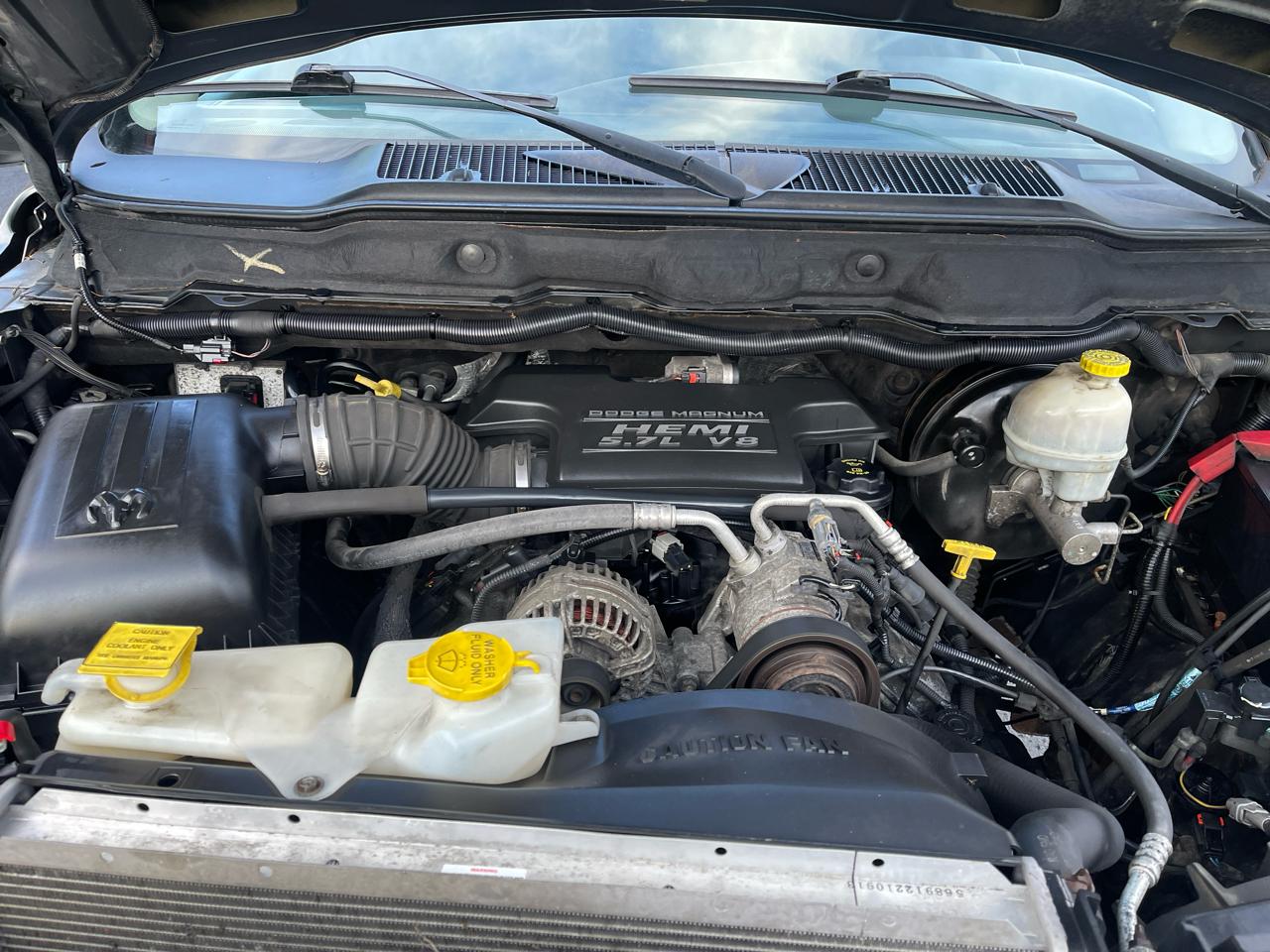 Dodge Ram 1500 SLT Crew Cab 4WD 2005