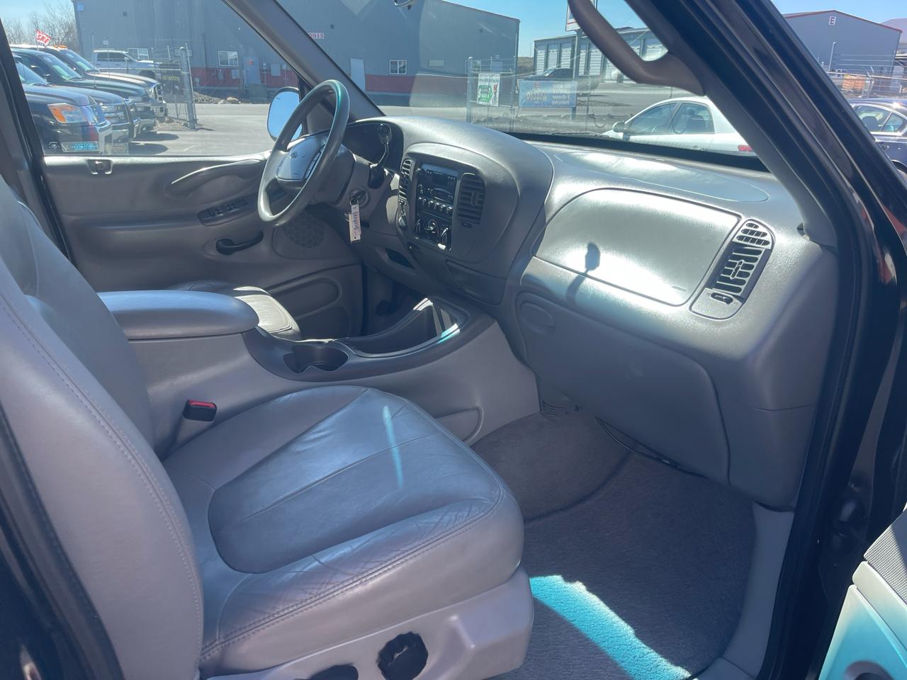 Ford Expedition 4dr XLT 4WD 1998