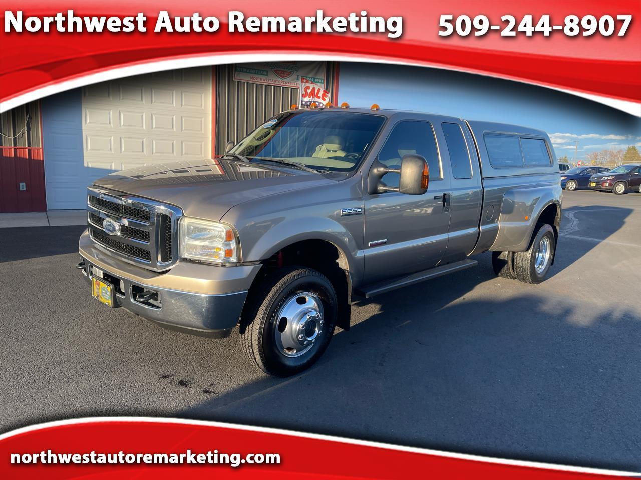2006 Ford F-350 SD Lariat SuperCab 4WD DRW