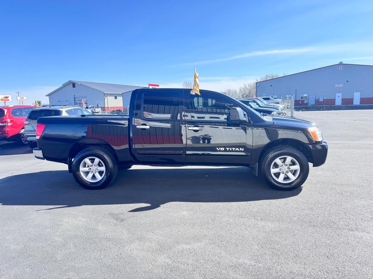 Nissan Titan SV Crew Cab 4WD 2012